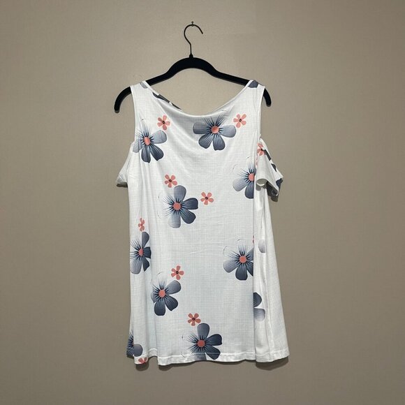 White blouse with flowers, Medium, Just Fashion Now, NWT - Picture 4 of 7